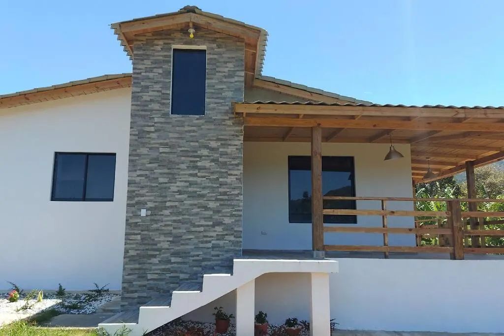 Cabana Vista A Las Montanas De Manabao 0*,  República Dominicana